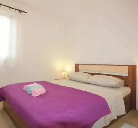 Nina 2 Apartment